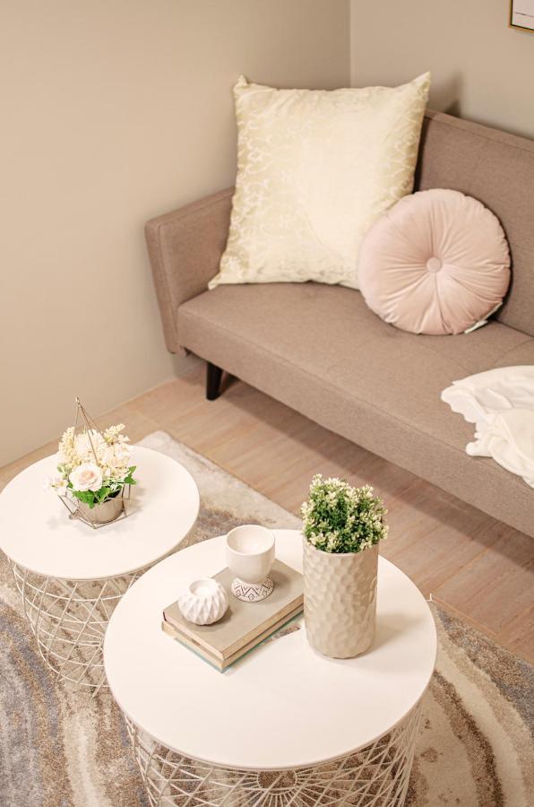 Cozy And Classy Studio Across Airport Terminal 3 帕赛 外观 照片